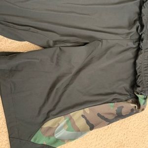 Nike Drifit Camouflage Mens Size: Medium